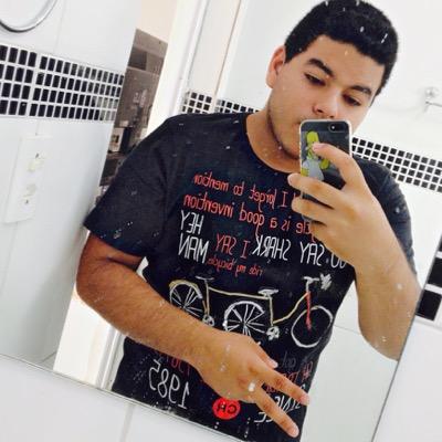 Hoje eu so quero sorrir.