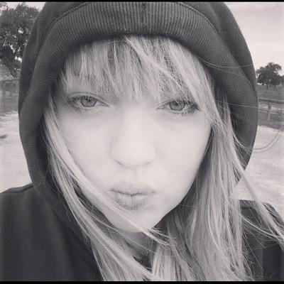 _Ells_Bells_'s profile picture. Why choose when you can have it all!...Si sabes cómo vivir... Puedes vivirlo todo....♥03/05/2012