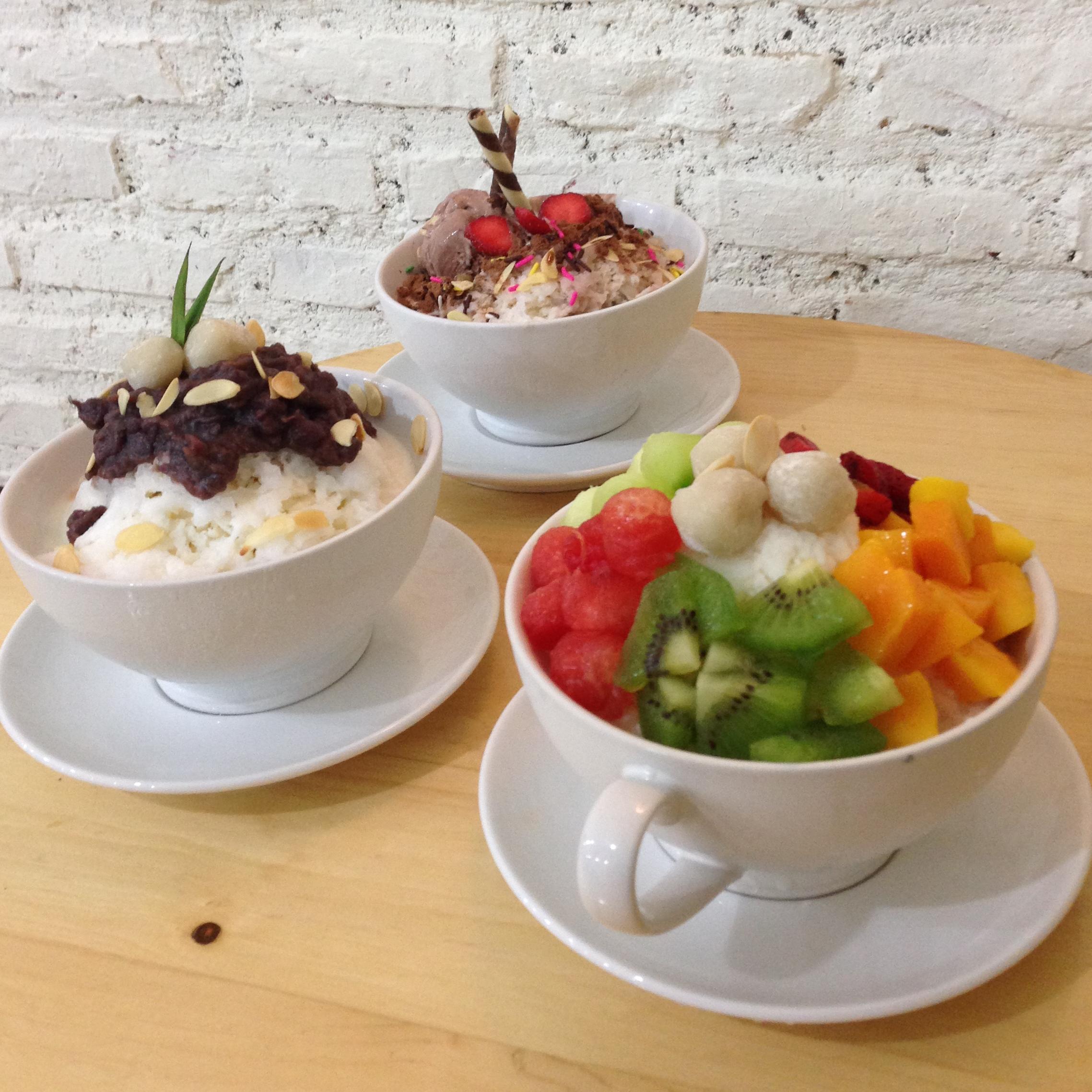 Hello bingsu cafe depok. Open 13.00pm - 22.00pm, sunday close