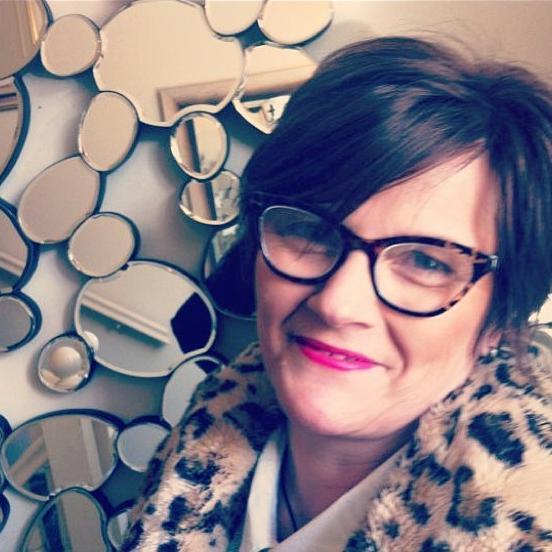 juliaruddickO2's profile picture. 