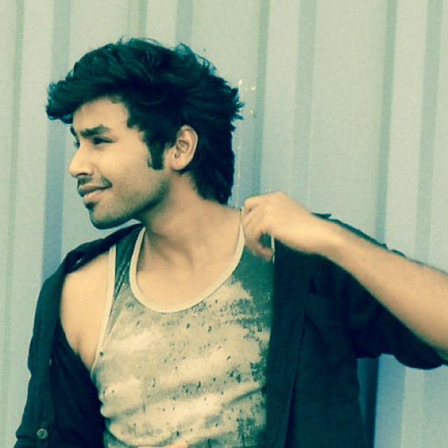 Karan Mahavar Profile