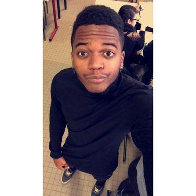 Greg__V's profile picture. Caribbean Boy - 18 - Paris.