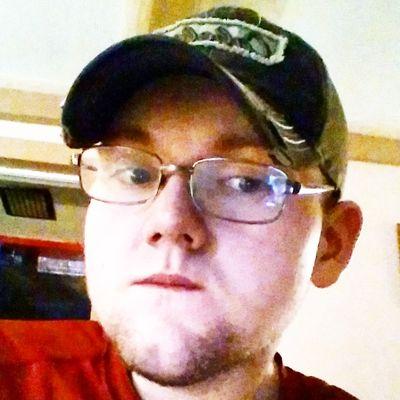 Jdoggnoland's profile picture. Im all about footbal, Nascar, Hunting, Fishing, card collecting and etc!! #RacinFollowBack #NFB.