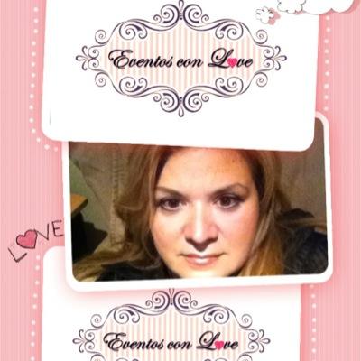 Diplomada en Turismo con énfasis en Ventas de productos y servicios turisticos. Wedding & Event Planner.
