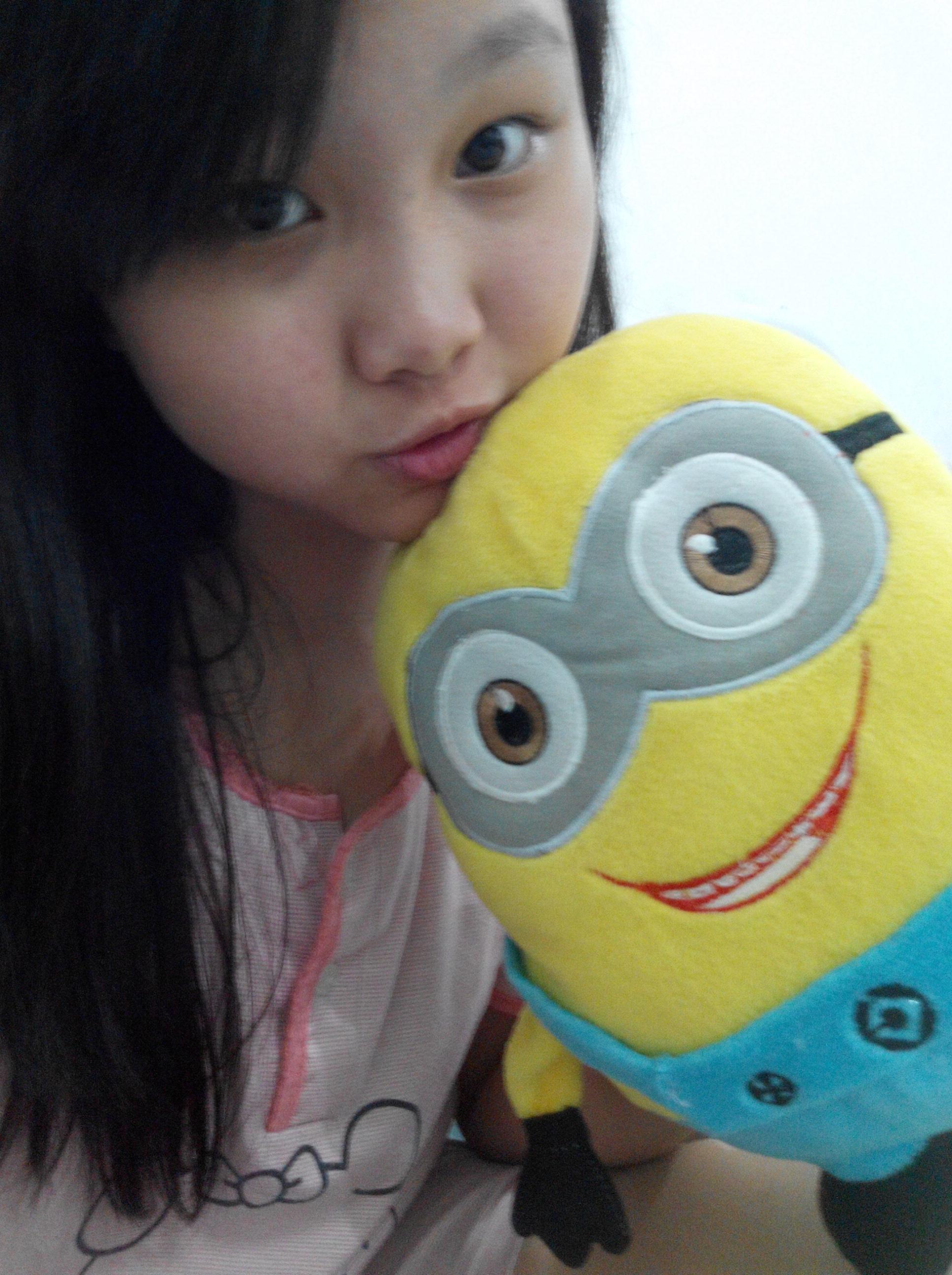 Crystallynliu's profile picture. 