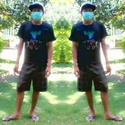 Pelabuhan cinta terahirku itu kamu sayang. :* :* ({})