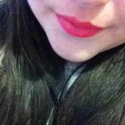 follow @EulieLoves1D cause i can only update my bio now so if follow me on tgere i can follow back