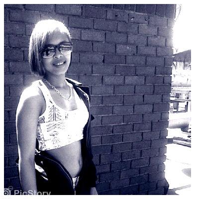 Kerry993c's profile picture. Jis tweeting my thoughts in less than 140 characters or less ...♥Food♥