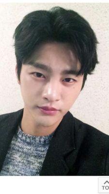 cat32999's profile picture. 