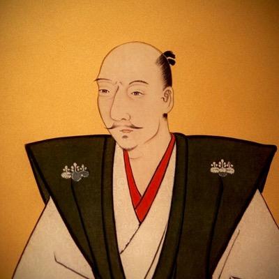 コマーシャル創っています。 六本木とかで飲むのが好きです。 実は車が女子より好き！云う事聞いてくれるから(笑)