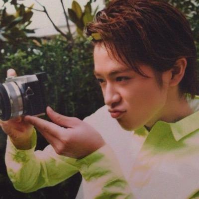 悲しみから生まれた恋に捧げられたのは笑顔。最前線ではないけれど、今も昔も変わらない。 7年目突入。92line気軽にフォローミー(*^^*)