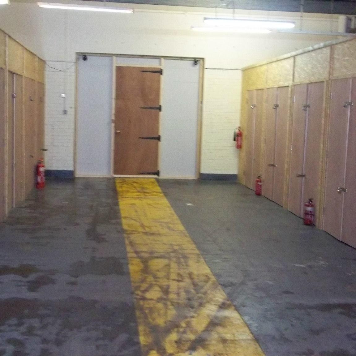 1 stop storage for short or long term storage excellent rates available 24 hr security surveillance double lock units, double lock doors 07415571663.