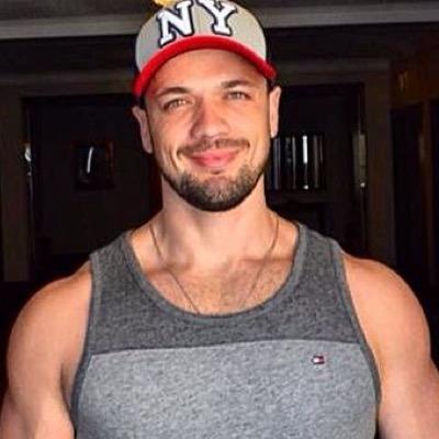 Carioca - Morando em SP ♋️ ▪️ Lawyer OutDoorLifeStyle ▪️Explorer and Pathfinder ▪️GymRat ▪️EDM Addicted ▪️✈️Traveler ▪️ ⛱Beach Lover☀️
