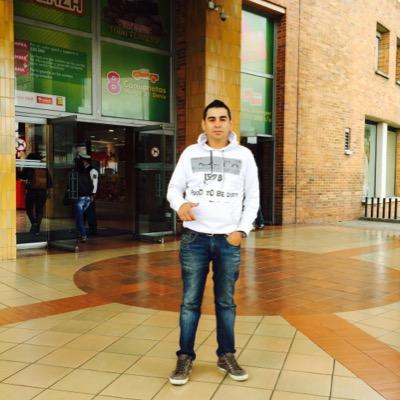 henryospina10g's profile picture. party electronica