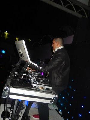 Audio, Video, tarimas e iluminacion profesional para todo tipo de eventos, laser, pantallas, LED, LCD!