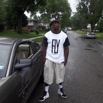 follow me on insta @youngmizz23