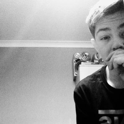 Snapchat.   Ethan_mckinder

Insta            Ethan_mckinder