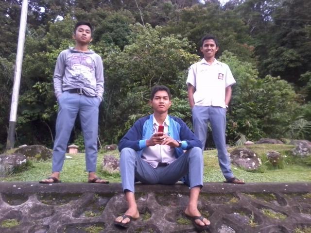 Gadang ngangak pado ngango