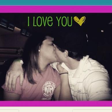 ZandCsHoneymoon's profile picture. 