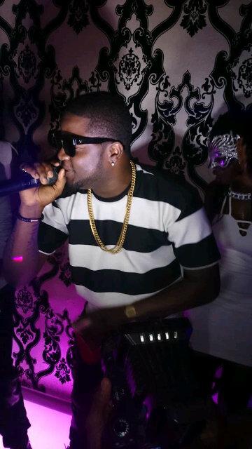 Yab_abacha's profile picture. Lives and study in abuja.