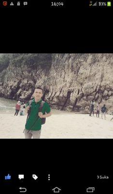 sekarang aku hidup untuk bahagia dan aku ingin hidup aku berubah , ak ga mau hidup seperti ini terus