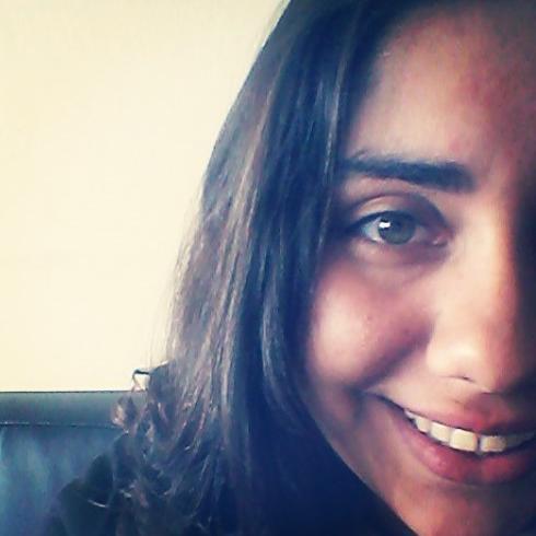 daniela_lpez's profile picture. Estudiante de Ing. Civil Química en la @USM. Y puedo admitir que me encanta leer y soy una adicta al café.