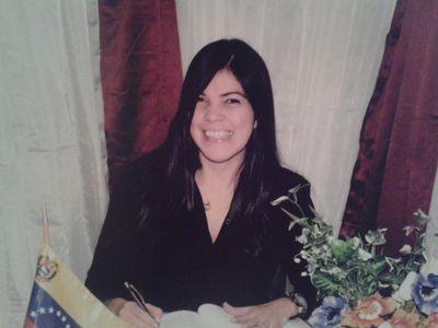 No le tires piedras al vecino,  si de cristal es tu tejado