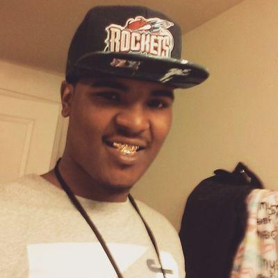 Fuck a bio get it how i live.Bitch I'm sacked up. Dat nigga Fantastik AF. 5th Ward Goon