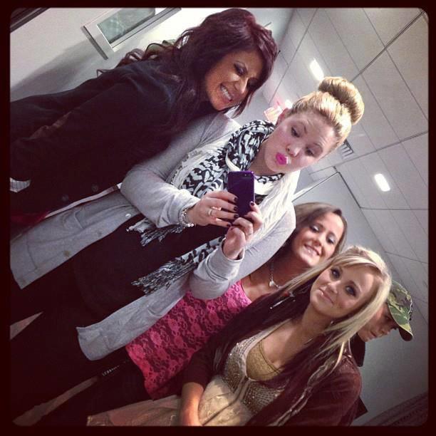 TeenMom_Tweets's profile picture. Sharing the latest in pop culture and reality show news with a focus on #TeenMom #TeenMom2 #16andPregnant #YoungAndPregnant