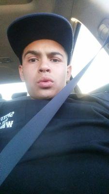 AndresMann_'s profile picture. Not your average stranger.