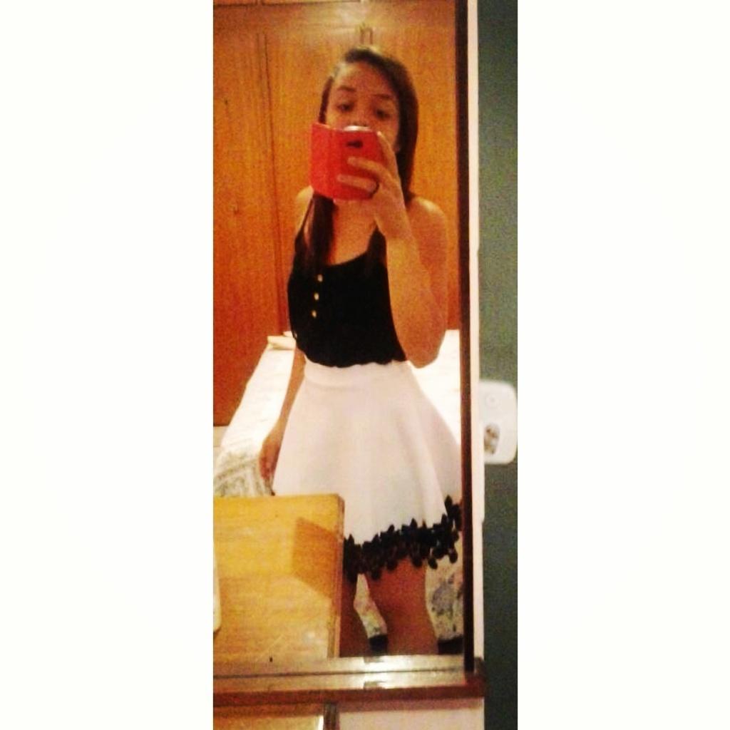 ´´de valor as amizades verdadeiros,pois os amigos de verdade nunca irão te abandonar,nem nos piores momentos ✌``