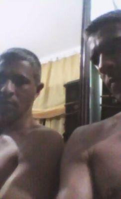 Nunca deixe de viver todos os momentos bons da sua vida, pois o tempo não volta para trás?