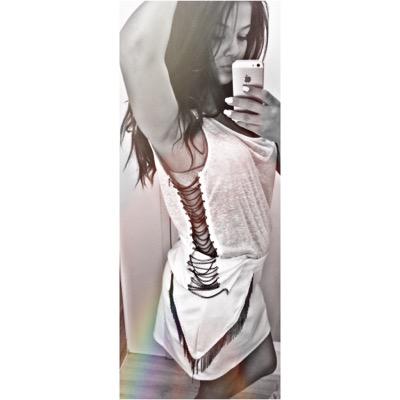 Don't worry be happy 
        
                insta: llidianee