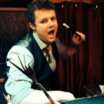 welcome to the twitter page of magic jake, jake has been preforming for 7 years, he has been proffesional magician for the last 3 years.