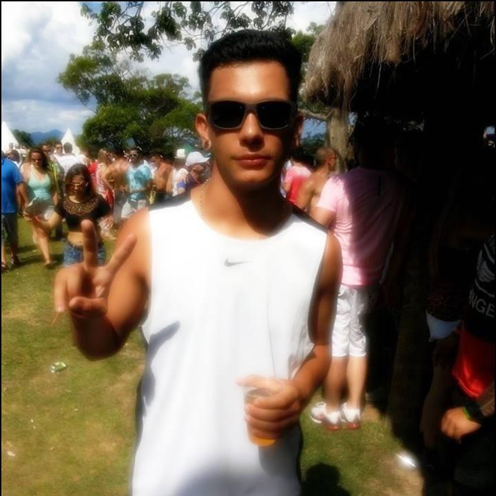 Leandro Gabriel .
