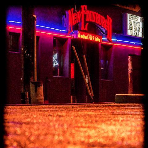The New Edinburgh Pub is an established eatery that has been serving Ottawa area customers great food in a relaxed atmosphere for over 20 yrs.