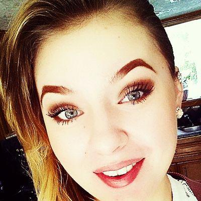 summor23's profile picture. Everyday is a new one. Let the past remain the past, and the future be your future!♡