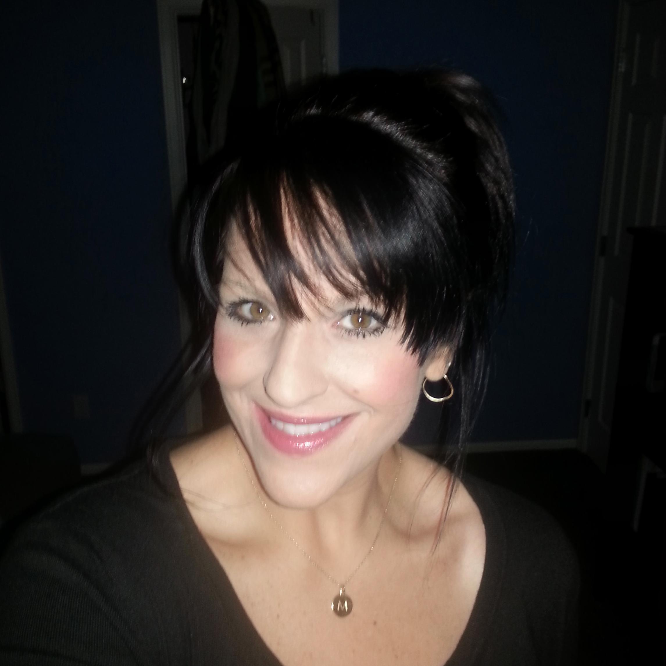 fitgirlbynature's profile picture. Girl LIVIN' and LOVIN' in Colorado where the mountains are my gym || Newbie health & weight-loss blogger || Lover of sports, craft beer, good food & kitty cats