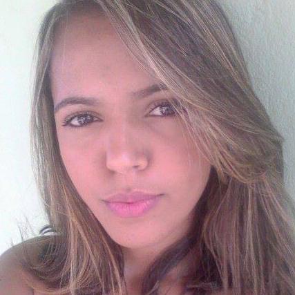 “Amanhã fico triste… amanhã! 
Hoje não… Hoje fico alegre! 
E todos os dias, por mais amargos que sejam, eu digo: 

Amanhã fico triste, hoje não…”