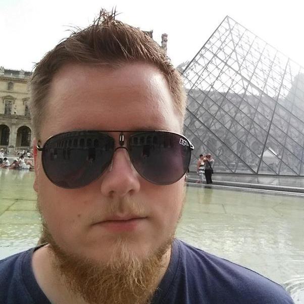 Xerrol's profile picture. Swedish gamer, HW geek, Trained Chef, insomniac.