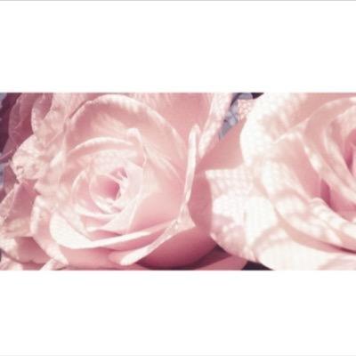 aabrr_8's profile picture. الهي استودعتُك قطعه من قلبي،،في مكانٍ غابت عنها عيني،، وعينُك لم تغِب ،،فاحفظها حفظاً يليقُ بعظمتك،،