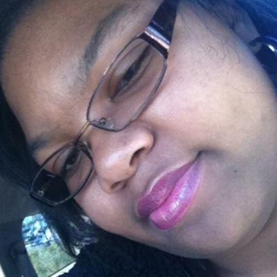 My real name DeShonique I'm in a wheelchair don't know y I use to walk then stopped at one and a half not paralyzed I can feel my legs I just turned 17 just ask
