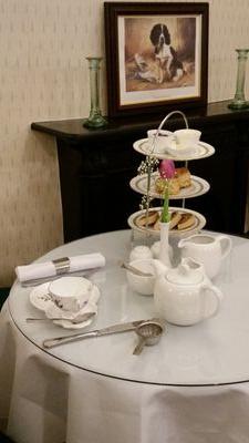 A family run tearoom in Richmond north yorkshire serving  speciality teas, coffee, breakfasts, lunches, afternoon tea and Sunday lunch.