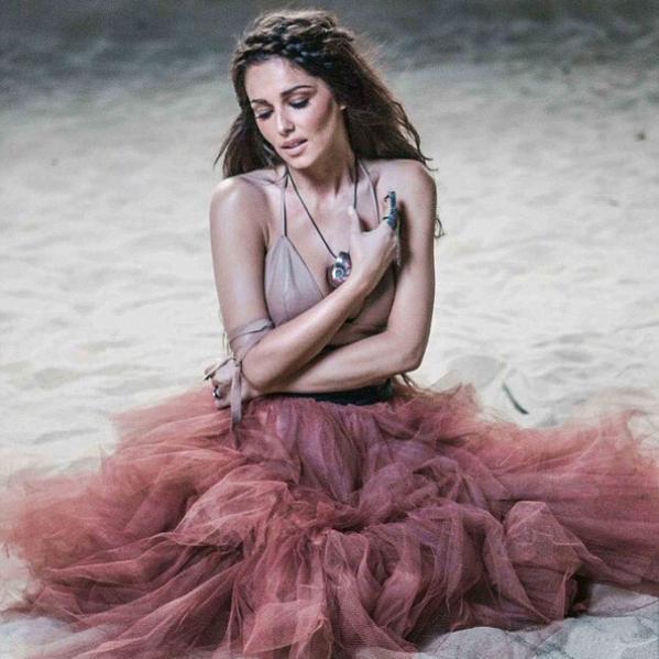 I'm here to promote Cheryl world wide with soldiers's help bc Cheryl deserve more international recognition.