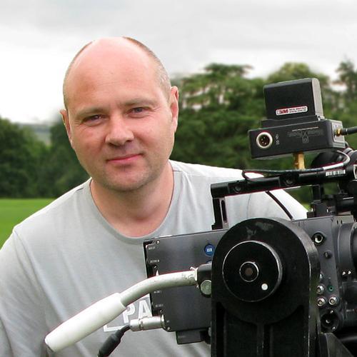 UK Filmmaker, producer, cameraman, editor & technical expert. Event streaming & video production. Devoted to producing exceptional work. https://t.co/V2cwOfDvgh
