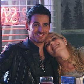 #OUAT - CaptainSwan, EvilQueen Rumbelle Hooker  Fangirl , Sci-Fi Geek, #DoctorWho, #TWD