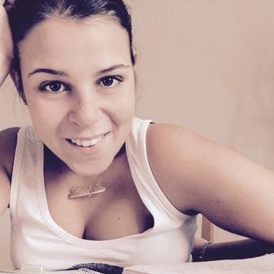 Da chimico un giorno avevo il potere di sposar gli elementi e di farli reagire,ma gli uomini mai mi riuscì di capire perché si combinassero attraverso l'amore!