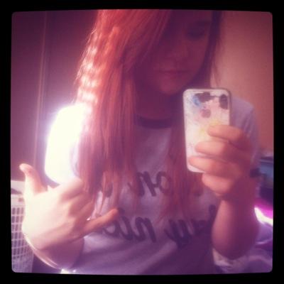 im 15, singer songwriter. basketball and softball playa.