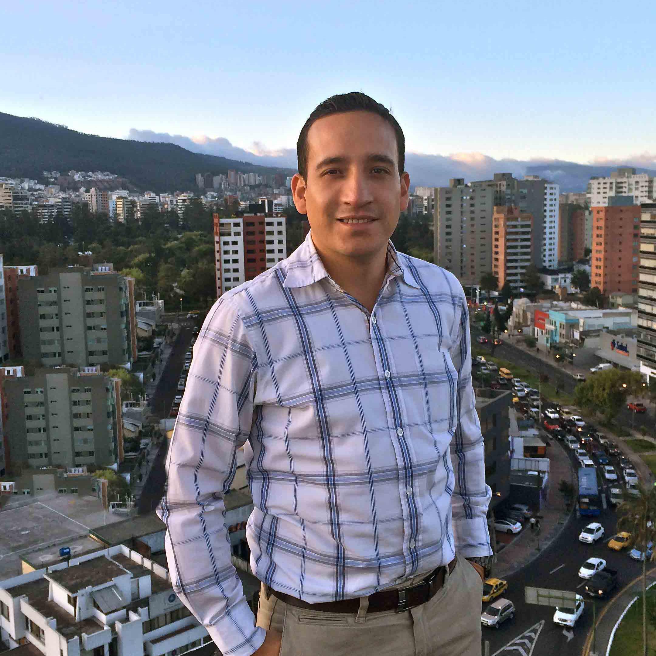 Tourism Professional, Travel Advisor, #Ecuador Destination Expert. Founder of #ComeToEcuador & #ViajesWanderlust, #sports fan and studying #DigitalMarketing