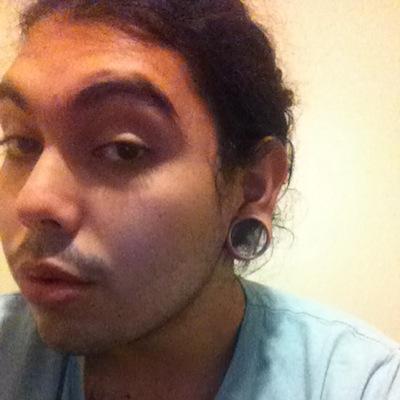 Lets make love, not war. Flower child. Psychonaut. Stoner. Pagan/witch.